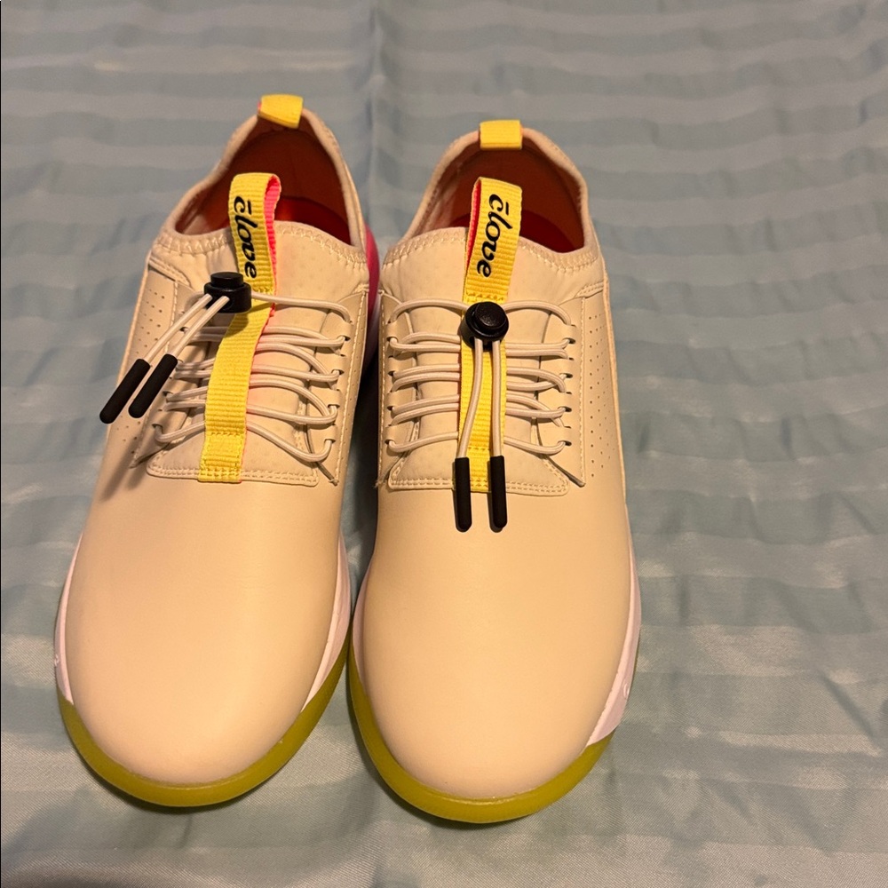 Clove Cream Sneakers with Yellow Accents